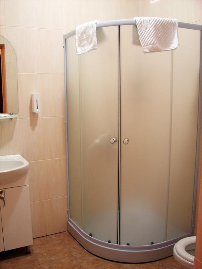 Pershyi Kordon Tourist Complex Hotel Medvedevka Ngoại thất bức ảnh